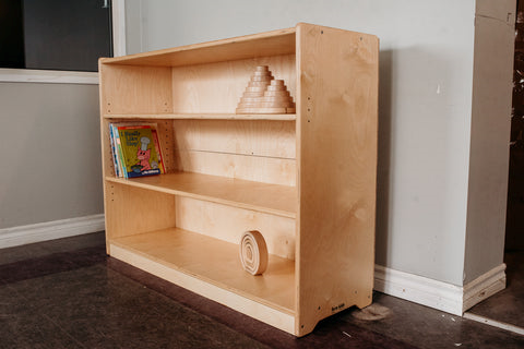 Montessori Shelves: Architectural Design for Enhanced Learning Environments