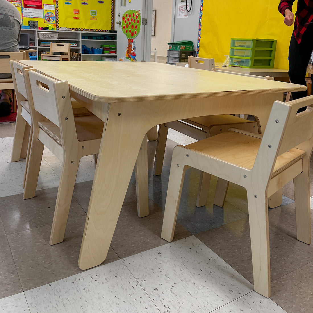 MontTable 48X36 - Montessori Kids Table