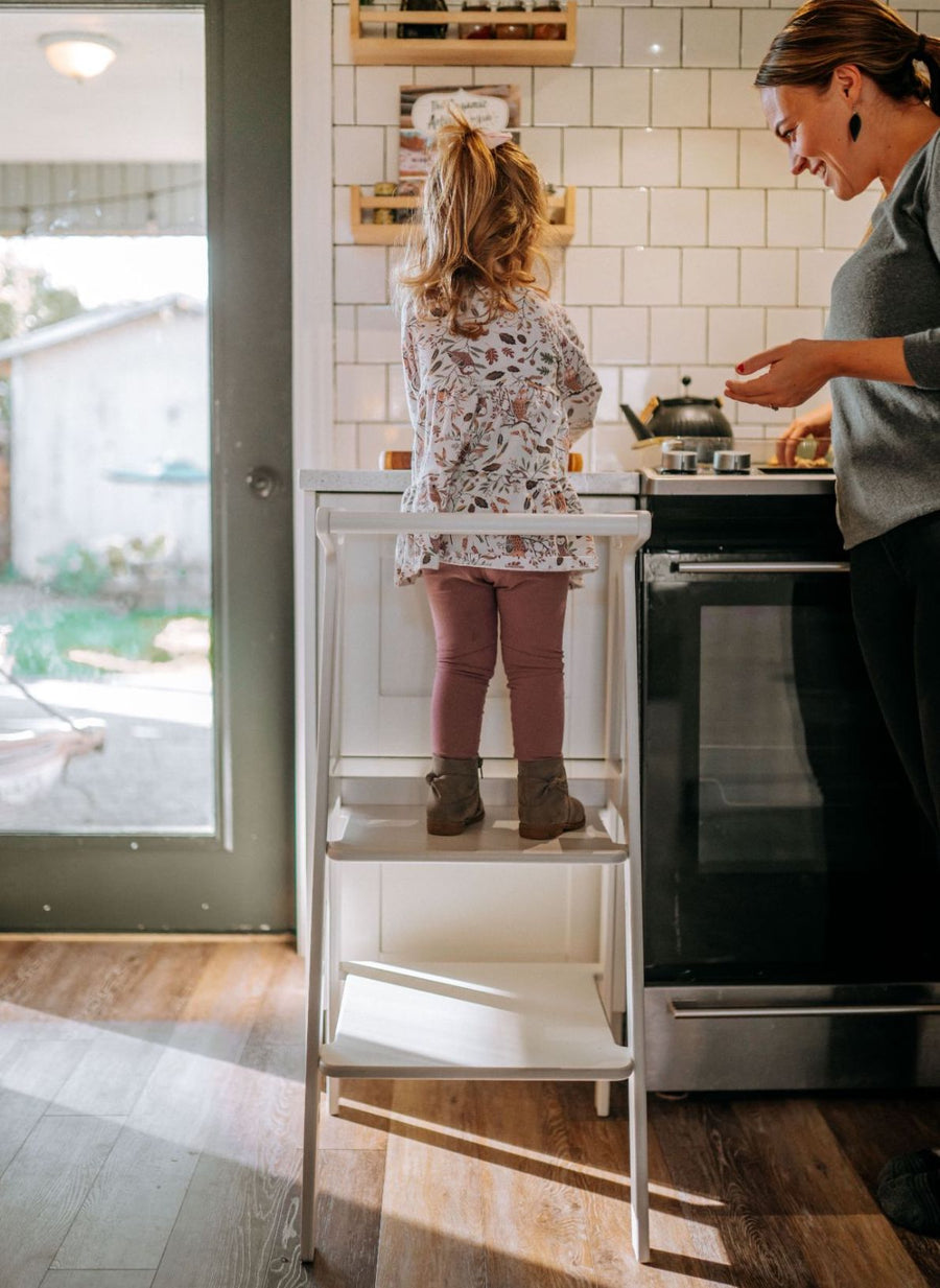 kitchen tower white